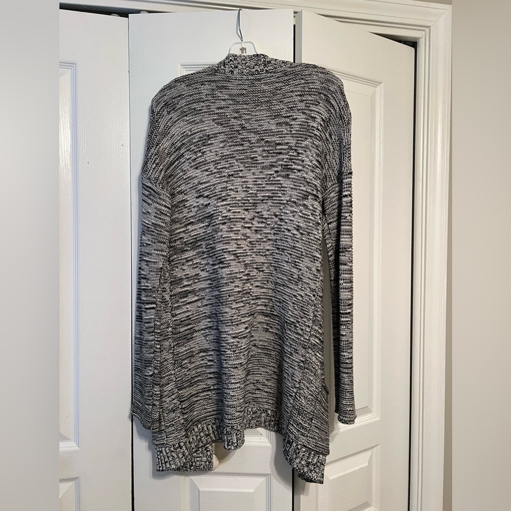 Express Sweater - Picture 2 of 4